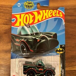 Hot Wheels 2023 HW Batman Series 1/5